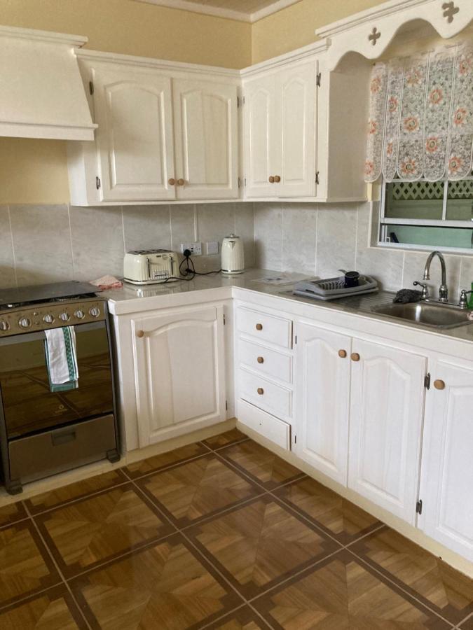 Stunning 2-Bed Apartment In Grand Roy Grenada Mount Nesbit Eksteriør billede